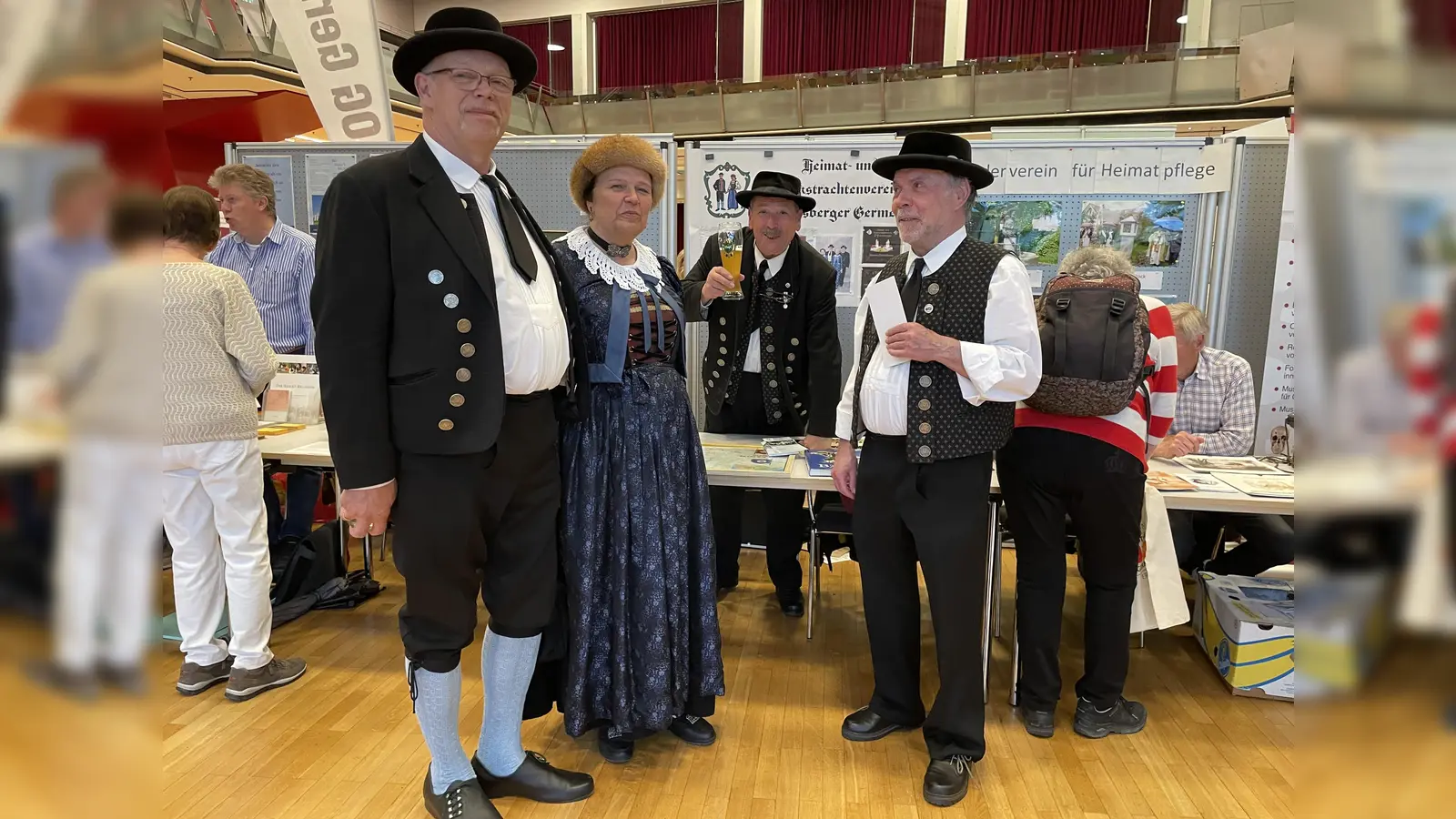 Bayerisches Brauchtum pflegt der Heimat- und Volkstrachtenverein d'Parsberger Germering. (Foto: Patrizia Steipe)