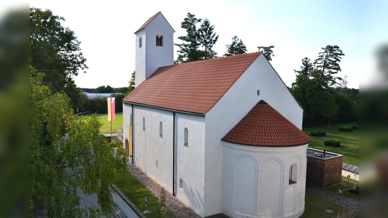 Ein echtes Kleinod: die 2013 nach Renovierung wiedereröffnete Kirche St. Aegidius in Keferloh. (Foto: Stephan Simon)