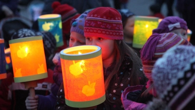 Bei St. Martin steht das Teilen im Vordergrund. Sich umeinander zu kümmern ist ein Wert, den viele Religionen miteinander teilen. (Foto: Annette Zoepf / Kindermissionswerk )