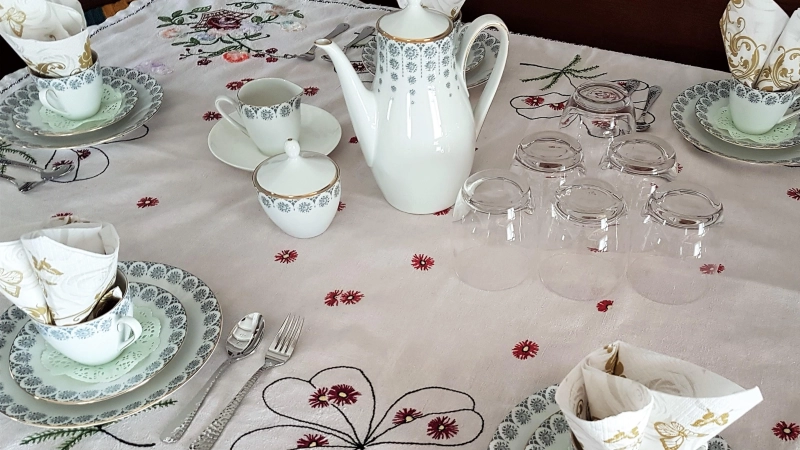 Alle Bogenhauser Senioren sind zum gemeinsamen Frühstück im Pfarrsaal St. Rita eingeladen. (Symbolbild: bas)