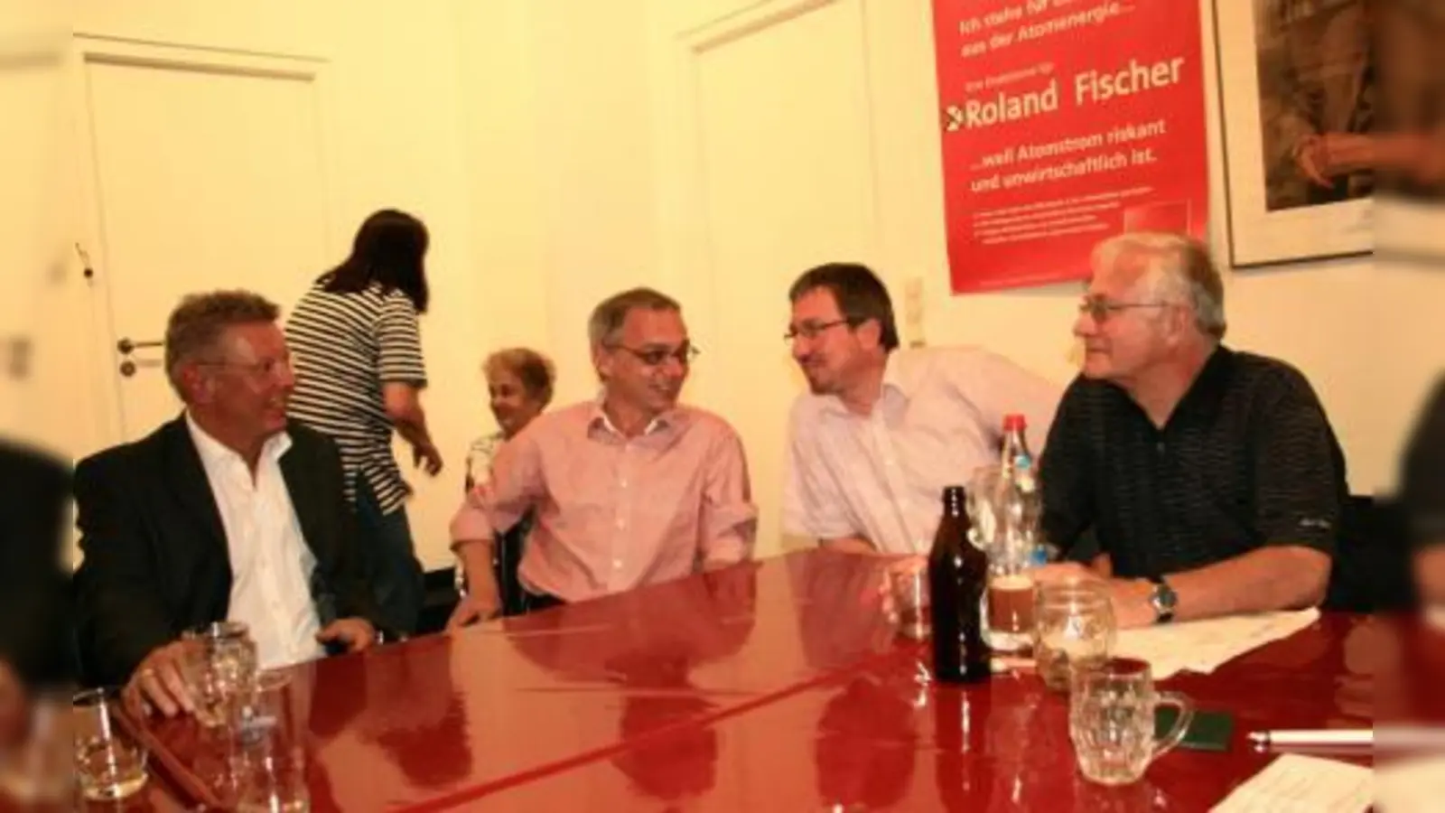 „Lange Zeit hatte Pasing eine kleine Lobby in der Stadt und den Stadtratsfraktionen.“ Dieter Reiter, Roland Fischer, Christian Müller und Reinhard Sayons (v.l.) beim Gespräch über das aktuelle und das zukünftige Pasing. (Foto: US)