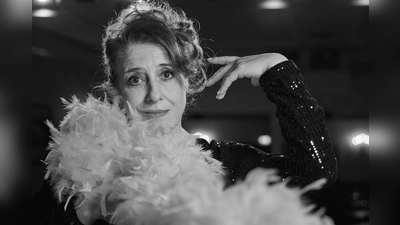Luise Kinseher hat sich „neu erfunden”. (Foto: Martina Bogdahn)