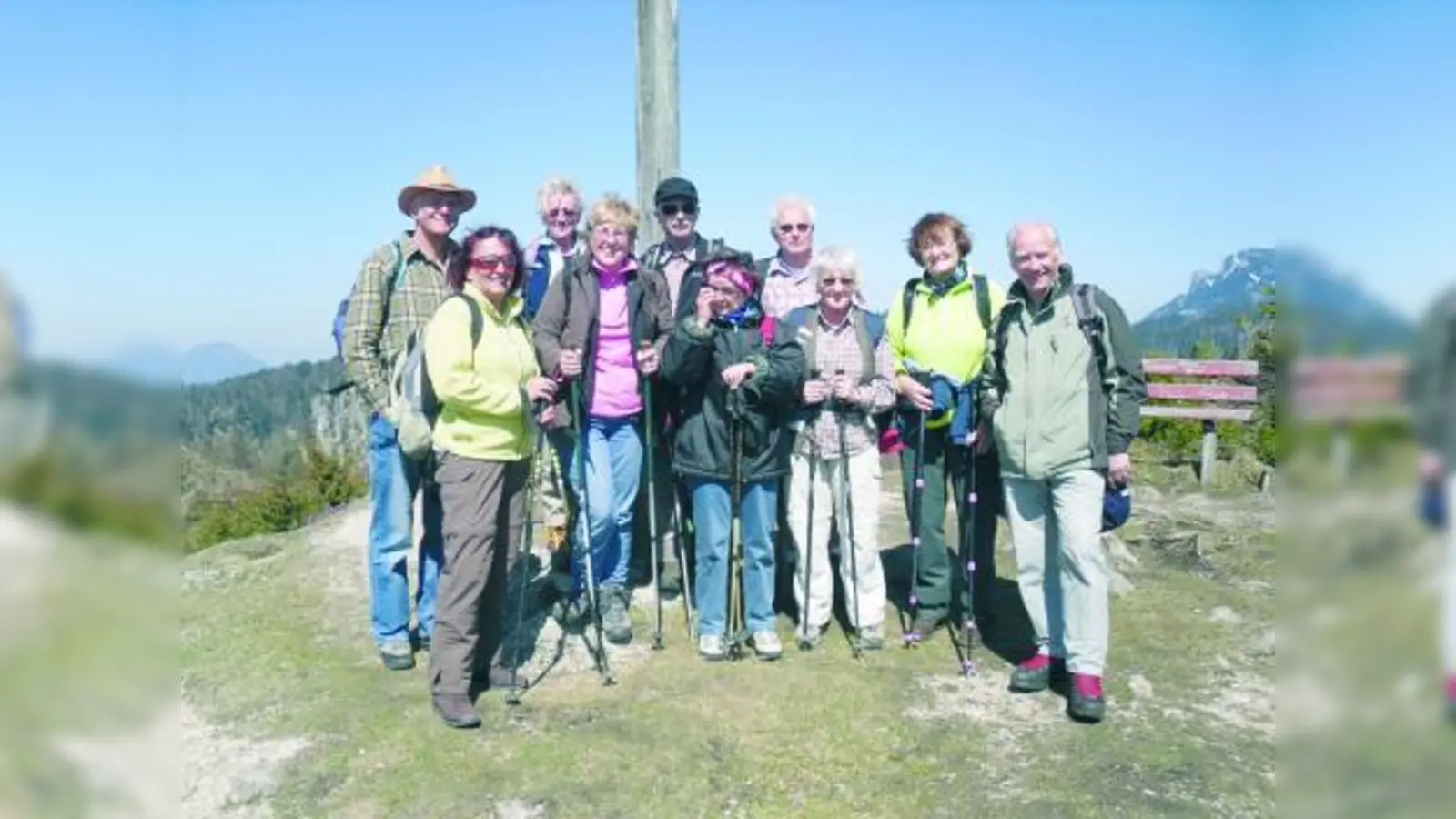 Die Wandergruppe des TSV Eintracht Karlsfeld auf der Walleralm. (Foto: pi)