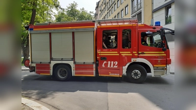 Insgesamt 35 Fahrzeuge der Feuerwehr und der Hilfsorganisationen waren im Einsatz. Im Bus befanden sich 26 Kindergartenkinder. (Archivbild: mha)