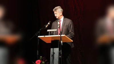 Kultusminister Michael Piazolo war Gast im Wilhelm-Hausenstein-Gymnasium. (Foto: WHG/S. Matthäus)