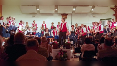 Auch dieses Jahr veranstaltet die Eichhofner Dorfmusik wieder ihr Frühjahrskonzert im Dorfgemeinschaftshaus Lorenzenberg. (Foto: VA)