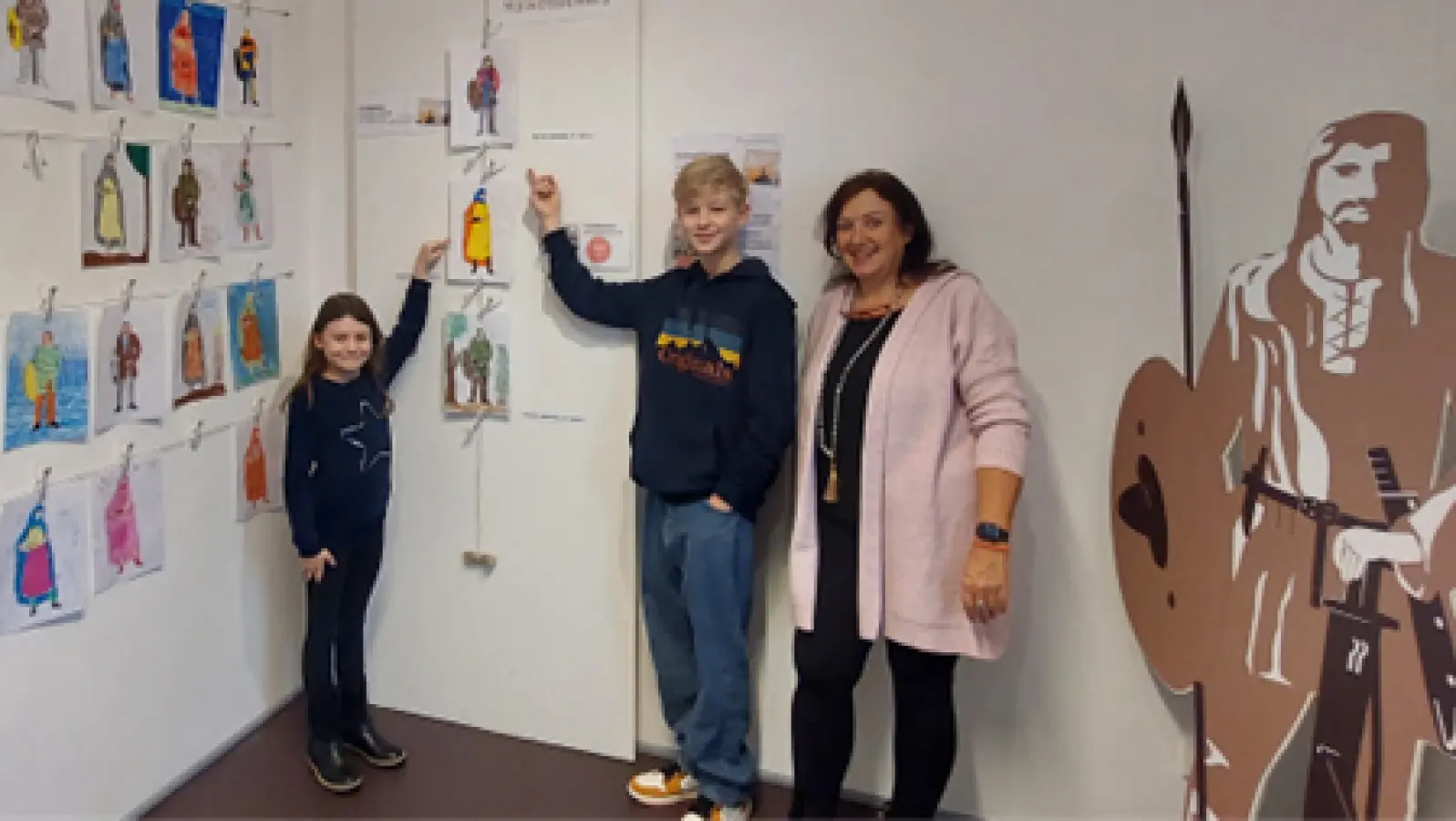  Initiatorin Manuela Hagn (r.) mit Sarah Huber und Marlon Schmidt. (Foto: A. Reindel)