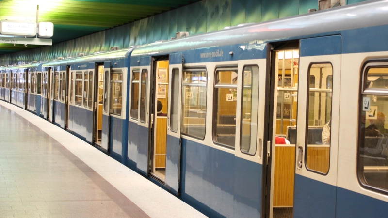 Am Stiglmaierplatz ist ein Mann ins Gleis gefallen und unter eine U-Bahn geraten. (Foto: job)