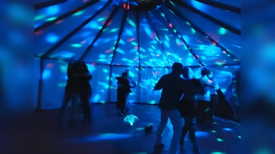 Einen kostenlosen Tango-Kurs kann man am 8. Juli in der Hebenstreitstr. 2 erleben.  (Foto: NeoTango)