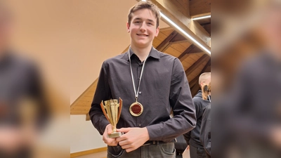 Erzielte einen ersten Preis beim Akkordeon Musik-Wettbewerb 2024 und tritt nun im Finalwettbewerb an: Gabriel Niembs. (Foto: Musikschule an der Würm e.V.)