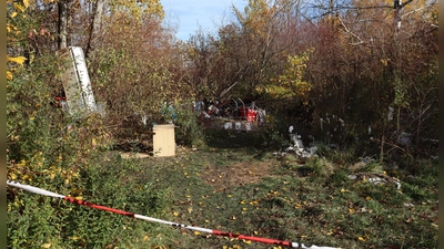 Auf diesem Gelände südlich der Lemgostraße fand die Feuerwehr Anfang November bei Löscharbeiten eine weibliche Leiche. Drei Tage später wurde eine Schwedin festgenommen. Nun konnte die Polizei einen zweiten Tatverdächtigen ermitteln.  (Foto: mha)