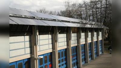 Ein Viertel seines Strombedarfs kann die Freiwillige Feuerwehr Gräfelfing mit Sonnenenergie vom eigenen Dach decken. (Foto: US)