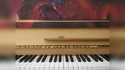 Benjamin Hilbig vom Boomerang über das Straßenklavier: "Das ist typisch Moosach, wenn es eine gute Idee gibt, findet sich sofort ein Team von engagierten Leuten!" (Foto: privat)