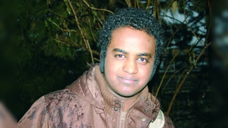 <b>Jonathan Derese, Moosach</b><br>Wahrscheinlich wird es noch dauern, bis Obama wirklich etwas ändern kann. Ich erwarte nicht allzu viel, man wird sehen, wie sich seine Politik entwickelt. Im Moment wird er wie ein Star, wie ein Musiker gefeiert, aber dieser Hype ist übertrieben. (Foto: cm)