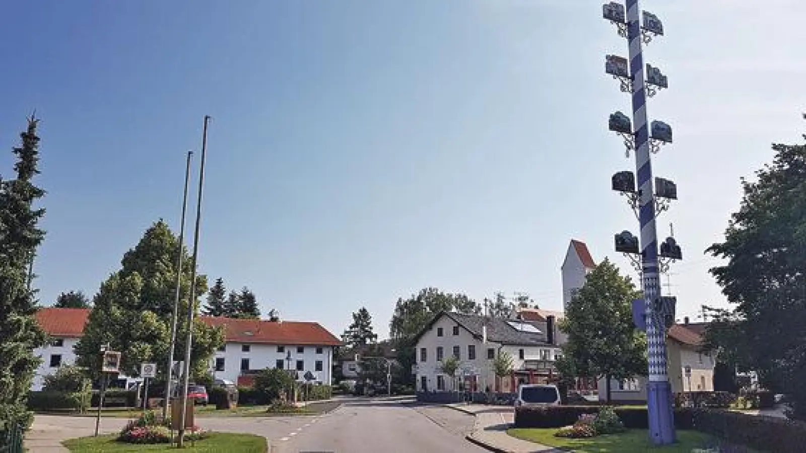 Dorfidylle im Münchner Speckgürtel: Der Vaterstettener Ortsteil Parsdorf hat morgen einen ganz besonderen Grund zum Feiern.	 (Foto: Stefan Dohl)