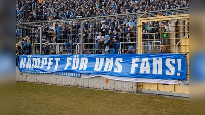 Forderung: Westkurve im Grünwalder Stadion.  (Foto: as)