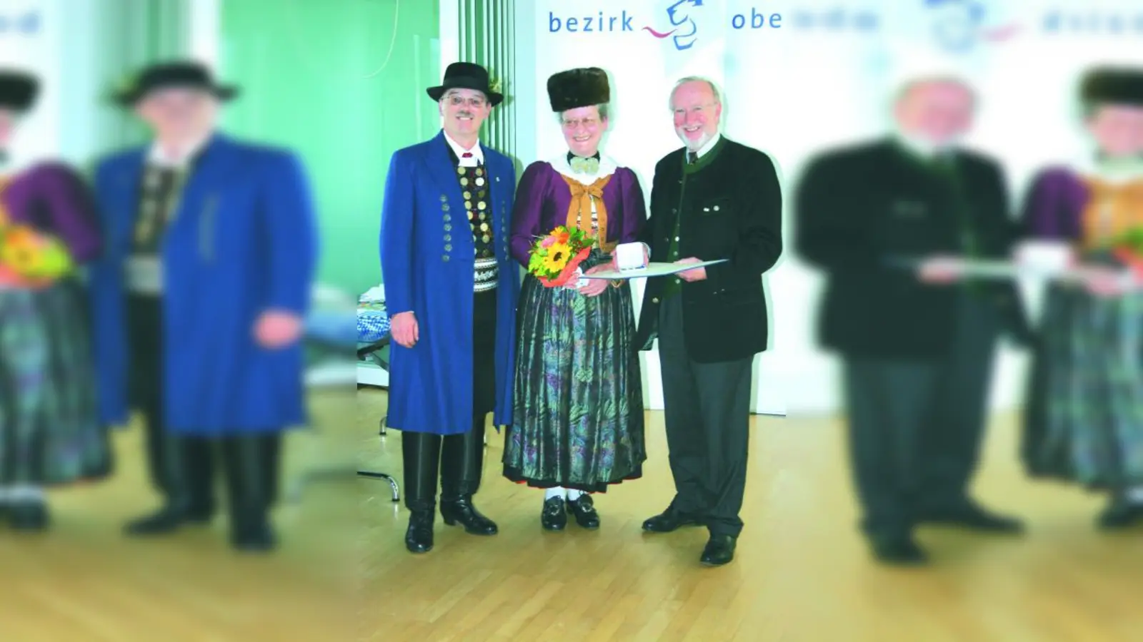 Hans und Ingrid Menzinger (v.l.) wurden ebenfalls von Franz Jungwirth geehrt. (Foto: ls)