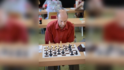 Didier Achermann (SC Wolfratshausen) siegte im B-Turnier vor dem Kirchseeoner Philipp Biedenkopf . (Foto: VA)