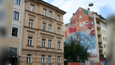 Eltern, deren Kinder mit der Hauptschule nicht klar kommen, können sich vom 17. Juni an mittwochs ab 18.30 Uhr im „EineWelthaus” in der Schwanthalerstraße 80 mehrsprachig informieren und beraten lassen. (Foto: tg)