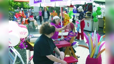 Bei den Kleinen sehr beliebt: Das Kinderschminken. (Foto: vm)