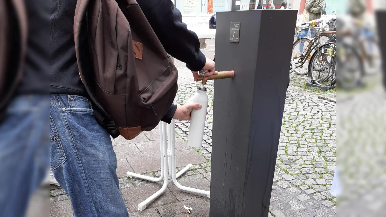 Der Trinkwasserspender am Rindermarkt gehört zu den Neuanlagen. Er war bereits letzten Sommer in Betrieb. (Foto: mha)