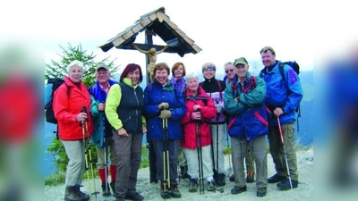Die Karlfelder Teilnehmer der Wandertour zum Grünstein. (Foto: pi)
