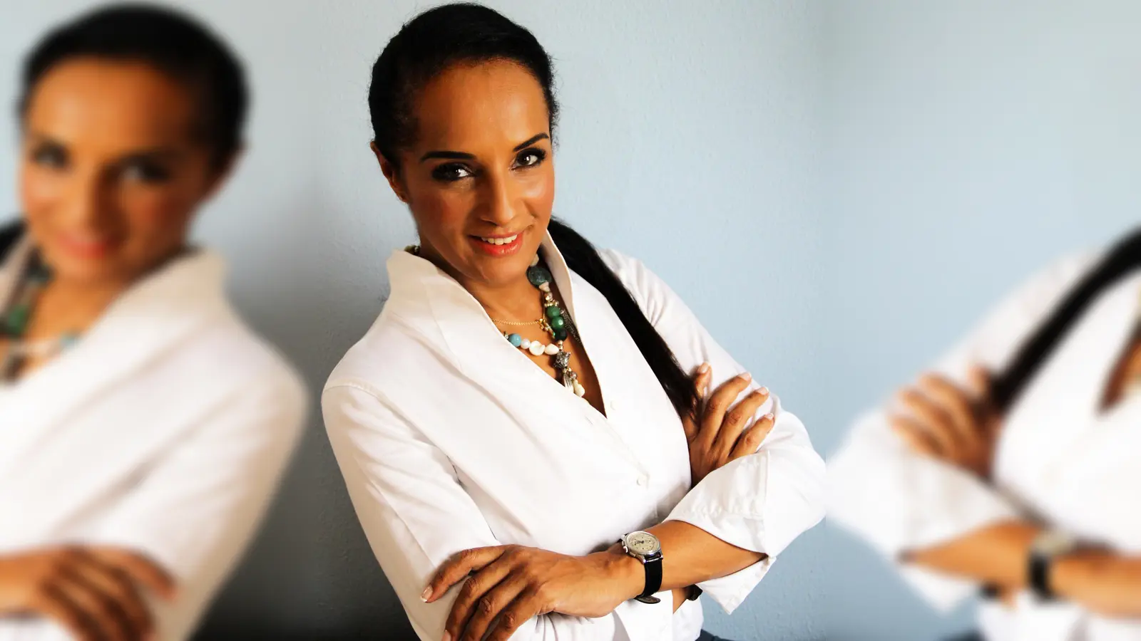 "Miss Germany 50 plus 2018" und ehrenamtliche Hospizhelferin: die Kirchheimerin Manuela Thoma-Adofo. (Foto: privat)