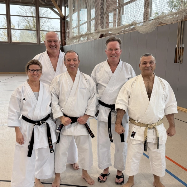 Kamen zum Lehrgang zusammen (v.l.): Anja Kaufmann, Alex Kaufmann, Silvio Campari, Frank Schneider und Luigi Bettini  (Foto: Budo-Verein)