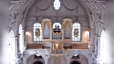 Diesmal spielt beim Dreikönigskonzert der Meisterorganist Juan del la Rubia aus Barcelona die Orgel in St. Michael.  (Foto: Walter Glück, Communicator Network München)