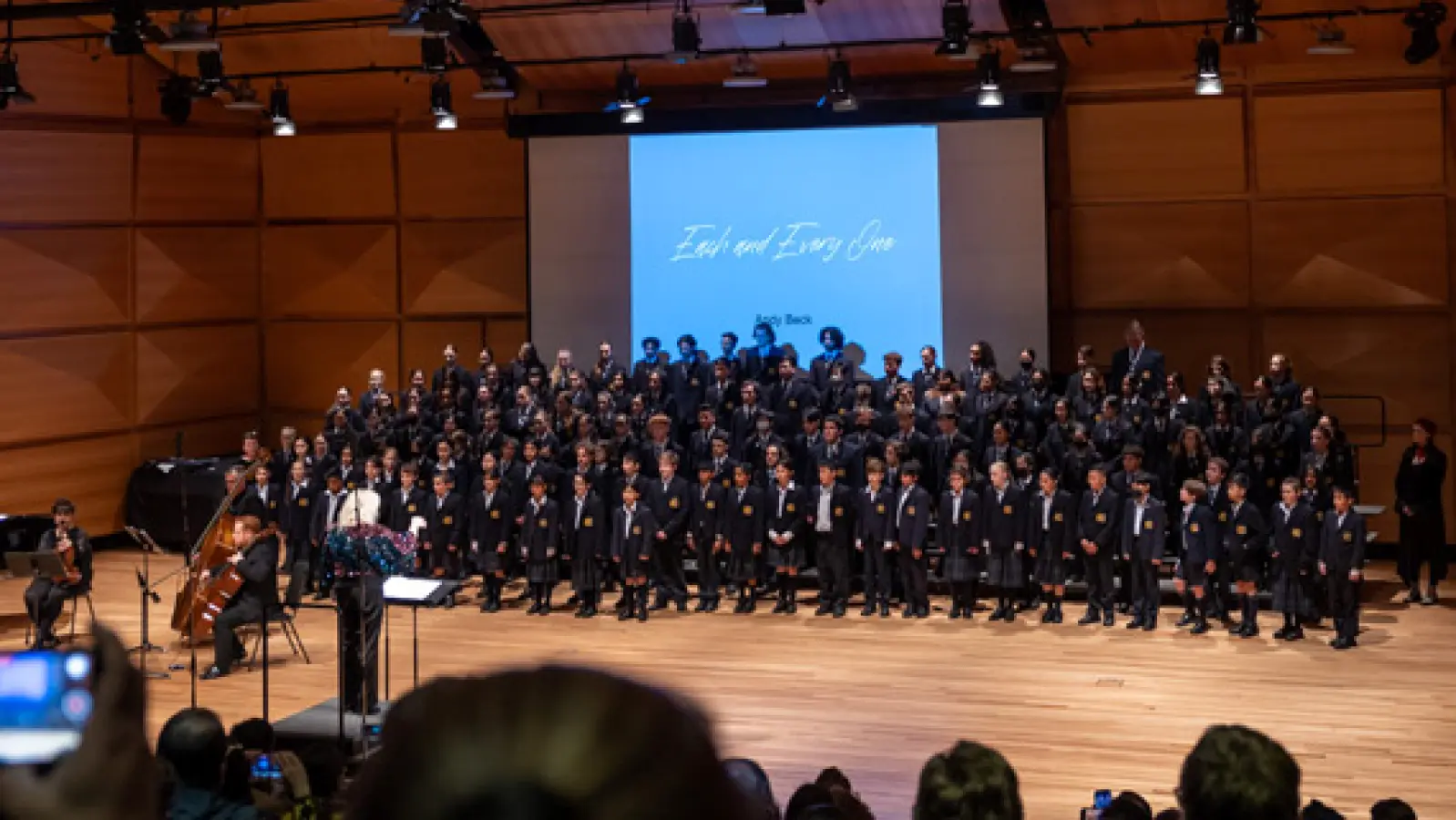 „Musik verbindet Kontinente” lautet das Motto des Konzertes. (F.: Penleigh and Essendon Grammar School Choir)