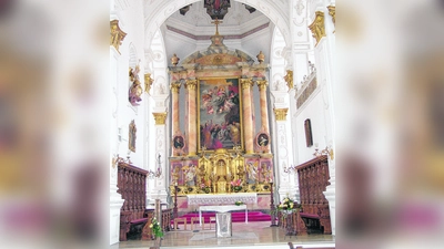 In der Stadtpfarrkirche Mariä Himmelfahrt in Weilheim werden festliche Gottesdienste zu Ostern gefeiert. (Foto: mka)