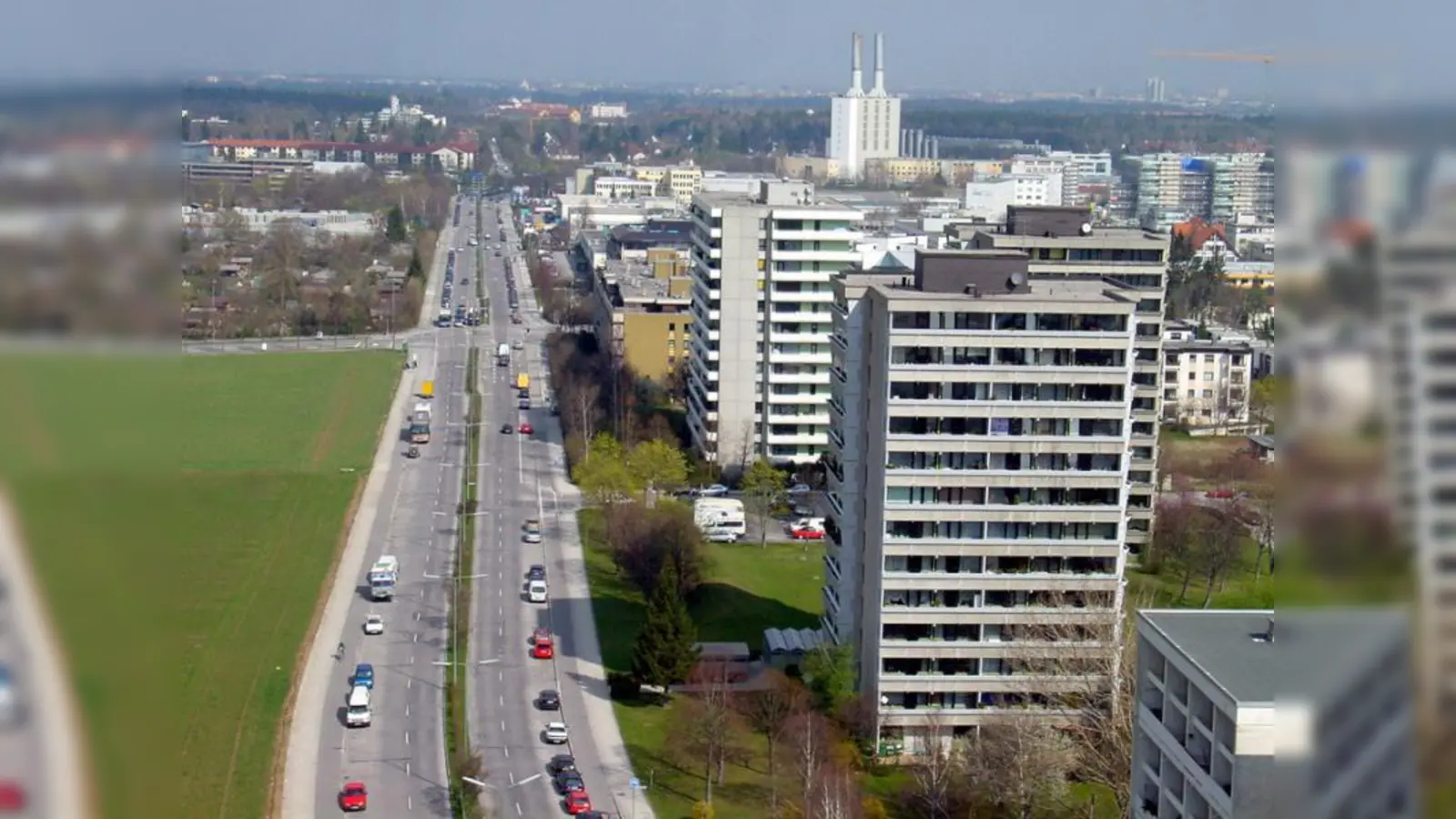 Blick aus dem Hochhaus auf die Drygalski-Allee. (Foto: job)