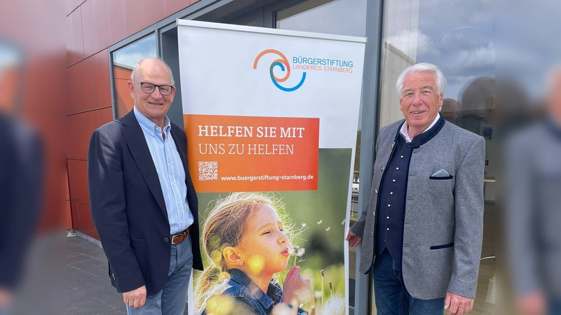 Johann Oberhofer (links) übernimmt die Geschäftsführung von Gustav Huber. (Foto: Bürgerstiftung)