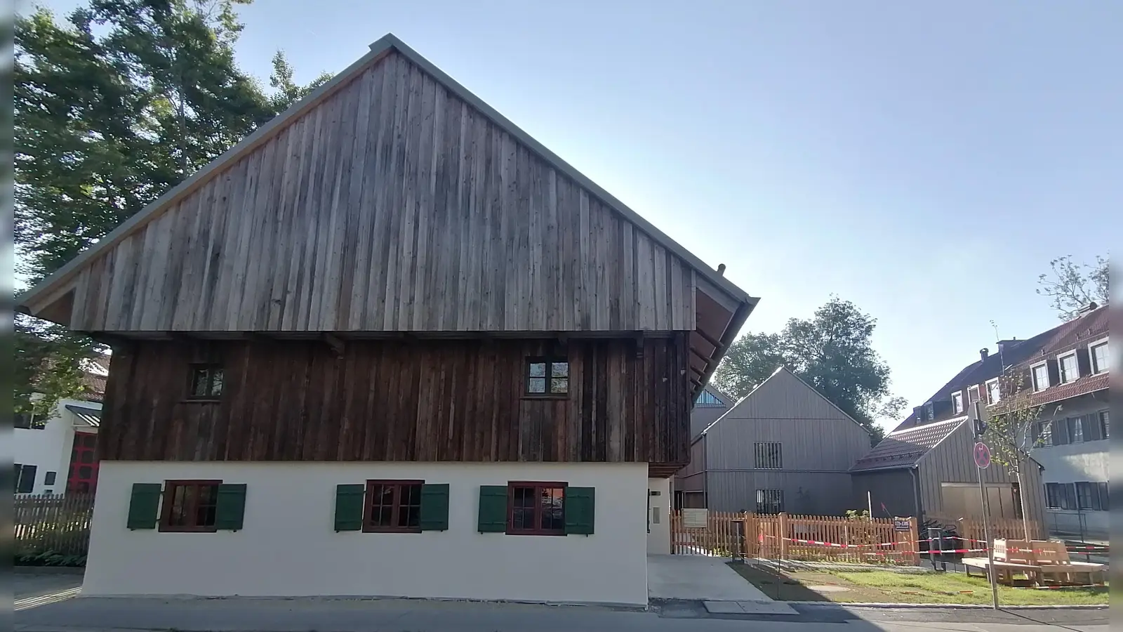 Führung am 8. September: Der sanierte und mit Neubauten ergänzte Derzbachhof. (Foto: job)