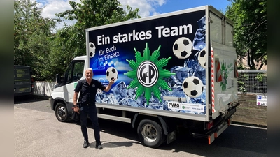 Die Gewerkschaft der Polizei unterstützt die rund um die EM für Sicherheit sorgenden Polizisten mit Eis und Snacks. (Foto: Gewerkschaft der Polizei Bayern)