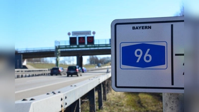 Auf der A96 kommt es vor dem Etterschlager Tunnel immer wieder zu Staus, wenn die Höhenkontrolle auslöst. Dass dies meist aufgrund nicht eingehaltener Vorschriften passiert, wissen die wenigsten. (Foto: Essberger)