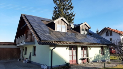 Gut für Geldbeutel und Klima: Immer mehr Ebersberger rüsten um und vertrauen auf Photovoltaik.  (Foto: Stefan Dohl)