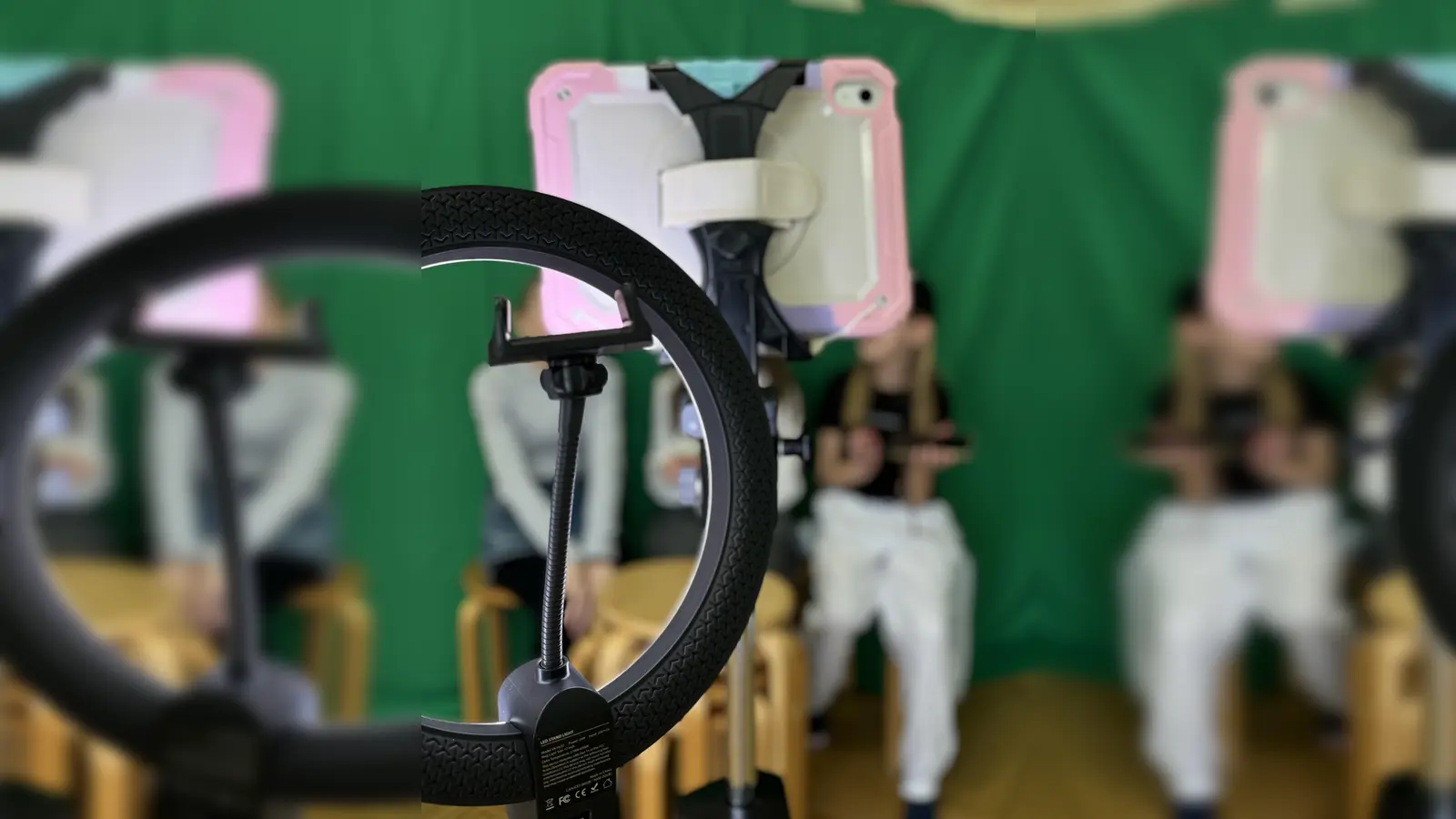 Jede Menge spannende und aufregende Kurse bietet die Nachbarschaftshilfe für Kinder &amp; Teens in den Faschingsferien an. (Foto: NbH Vaterstetten)