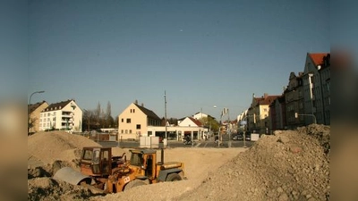 Auf dem Gelände des ehemaligen Landsberger Hofs ist viel Platz. Neben der NUP könnte hier auch das geplante Kompro/B-Haus stehen, meint die Pasinger CSU, aber auch die neu gegründete Bürgerinitiative aus der Paosostraße. (Foto: US)