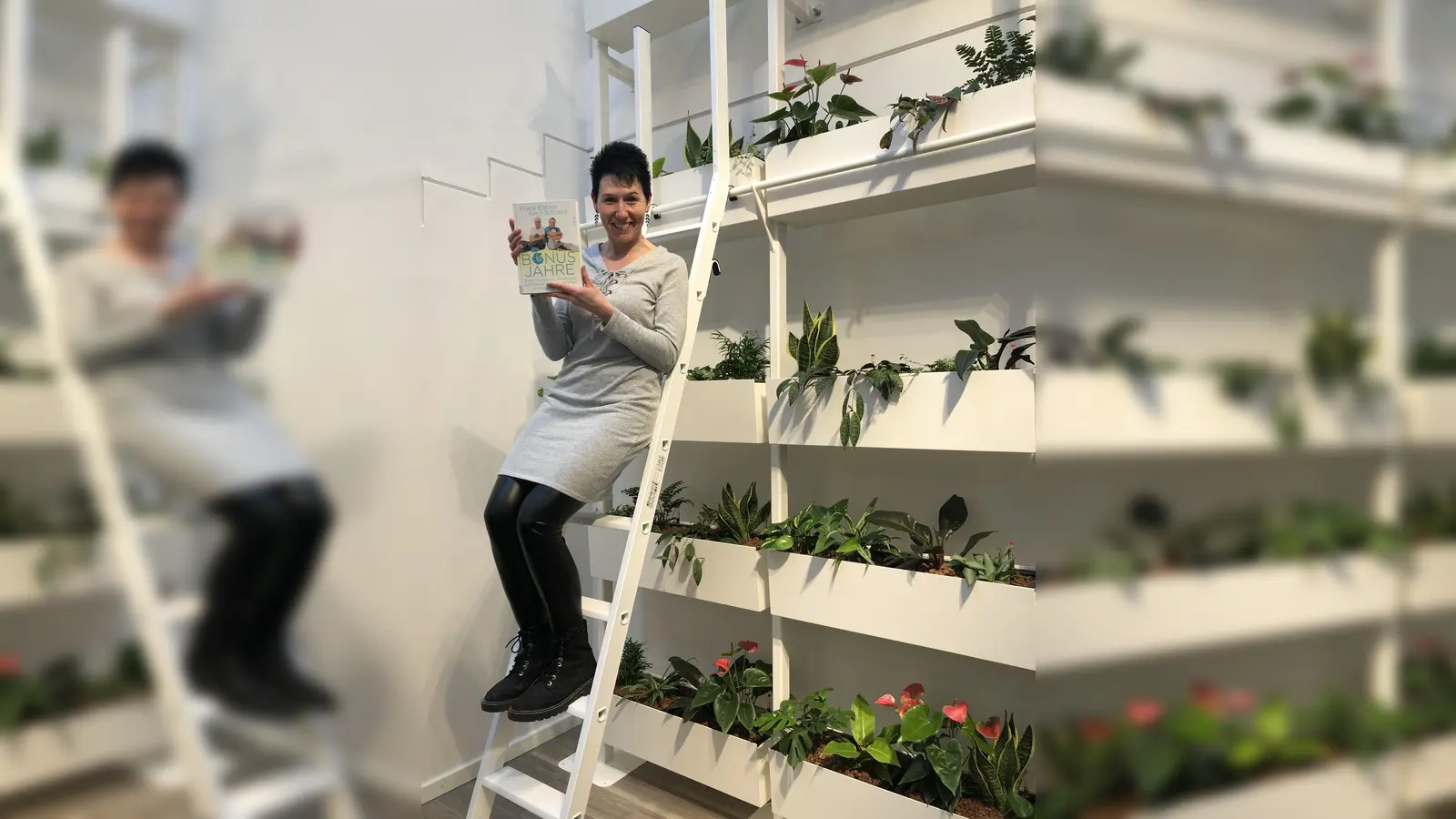 Büchereileitung Tanja Keller freut sich auf viele Besucher beim Tag der Bibliotheken. (Foto: Privat)