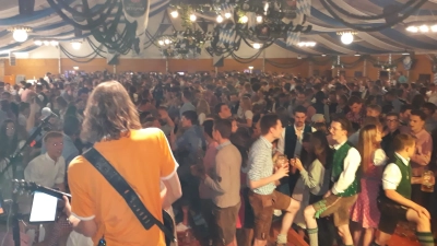 Bis zum 1. Juni läuft die Truderinger Festwoche - mit einigen musikalischen, kulturellen und sportlichen Höhepunkten. (Foto: Truderinger Buam Festring e.V.)