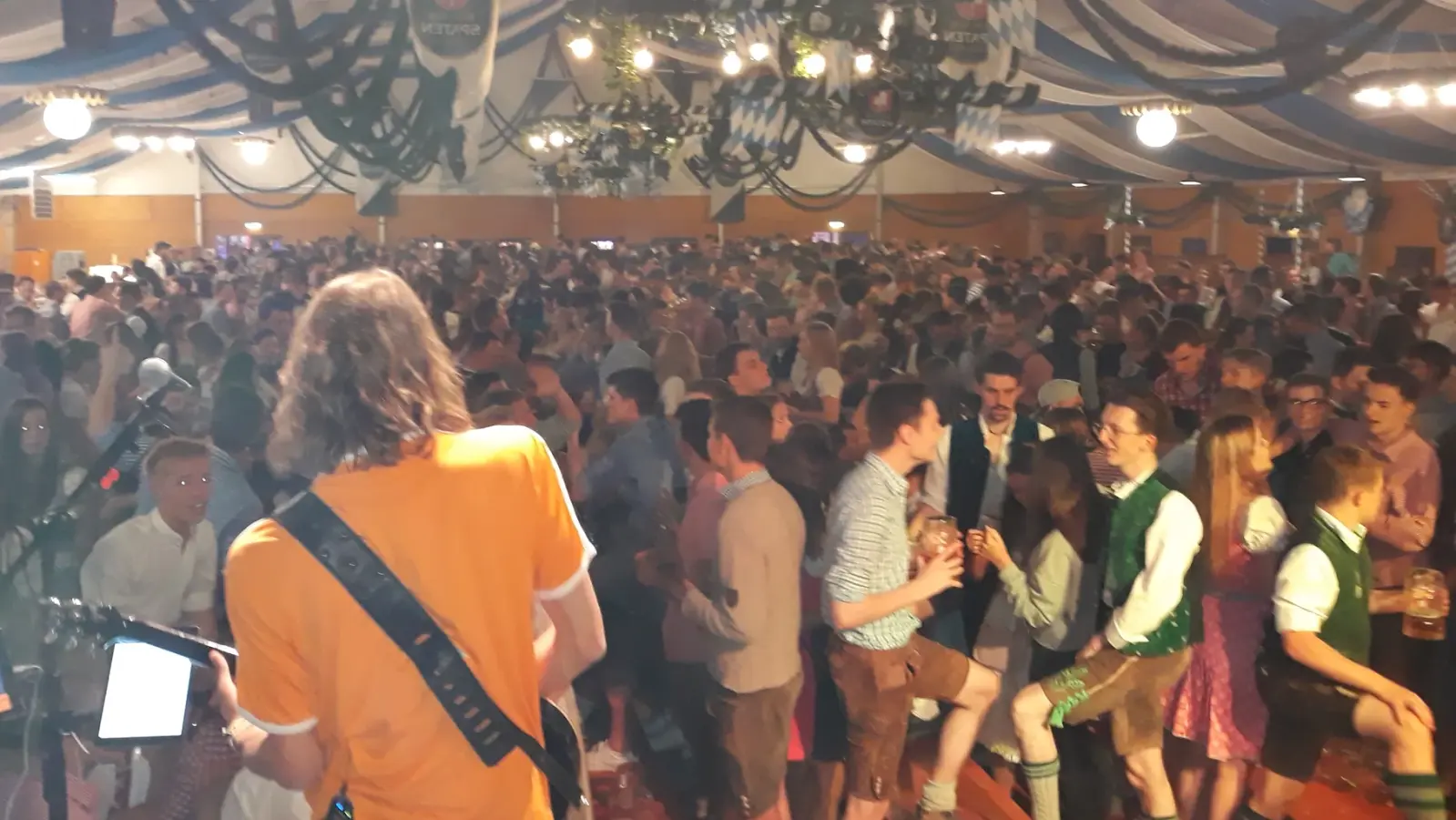 Bis zum 1. Juni läuft die Truderinger Festwoche - mit einigen musikalischen, kulturellen und sportlichen Höhepunkten. (Foto: Truderinger Buam Festring e.V.)