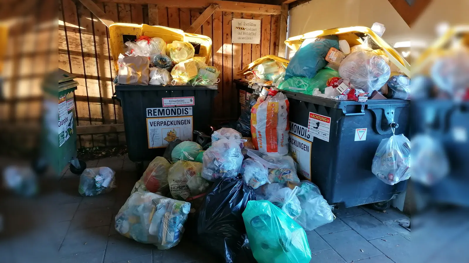 An Weihnachten und zum Jahreswechsel müssen erfahrungsgemäß größere Mengen von Papier, Kartonagen, Glas und Leichtverpackungen entsorgt werden. (Foto: LRA )