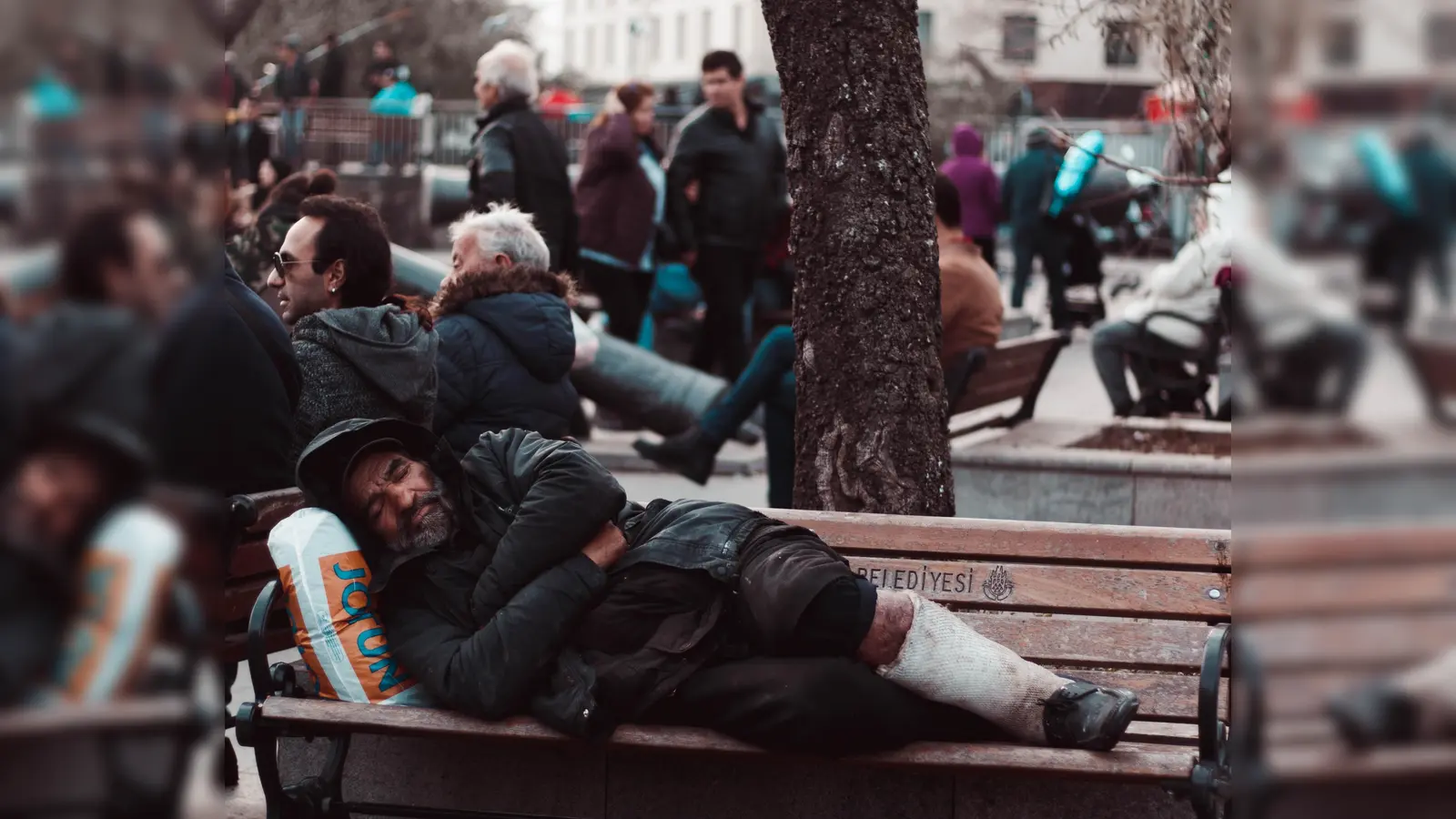 Obdachlose Menschen sollen in Zeiten von Corona besser unterstützt werden. Die Clearingstelle berät kostenlos und anonym. (Symbolbild: CC0)