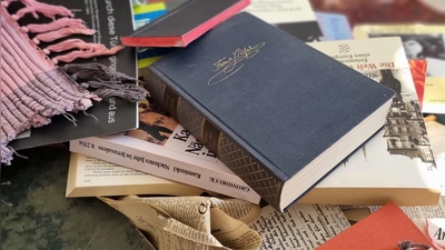 Abends folgt die Veranstaltung „Verbrannte Worte” des Arbeitskreises „Lyrik im öffentlichen Raum”. (Foto: Pelkovenschlössl)