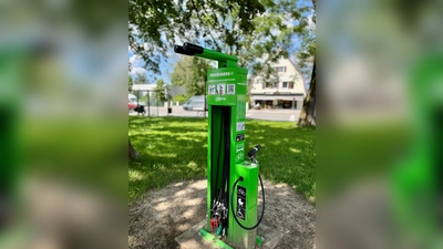 Am Bahnhofsplatz befindet sich seit Kurzem eine weitere öffentliche Fahrrad-Reparaturstation. (Foto: Gem.Neubiberg)