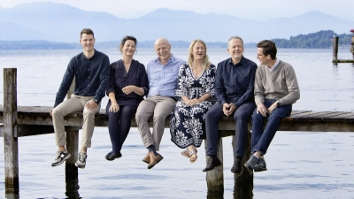 Das Team der Bürgerenergie Tutzing eG (von links): Korbinian Schlingermann (Aufsichtsrat), Silke Heuschmann (Vorstand), Dr.-Ing. Marco Lorenz (Vorstand), Dörthe Fürbeck (Grafik), Dr. Perry Reisewitz (Aufsichtsrat), Dr. Martin Fischer (Aufsichtsrat). (Foto: Foto Marquart)