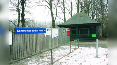 Für immer geschlossen? Am 18. Februar entscheidet der Münchner Stadtrat in einer Vollversammlung abschließend über die Zukunft des Allacher Sommerbades. (Foto: ls)