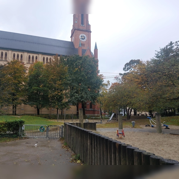 Die Spielplätze am Johannisplatz werden erneuert, dabei inklusiv und gendergerecht gestaltet. (Foto: bas)
