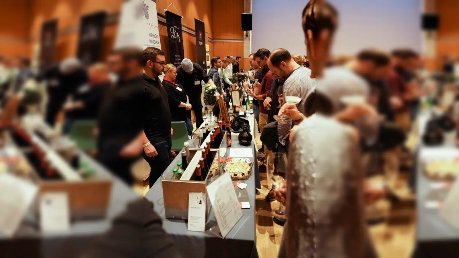 Hunderte von Weine können bei der Wein-Messe Vinessio probiert werden. (Foto: assessio GmbH)